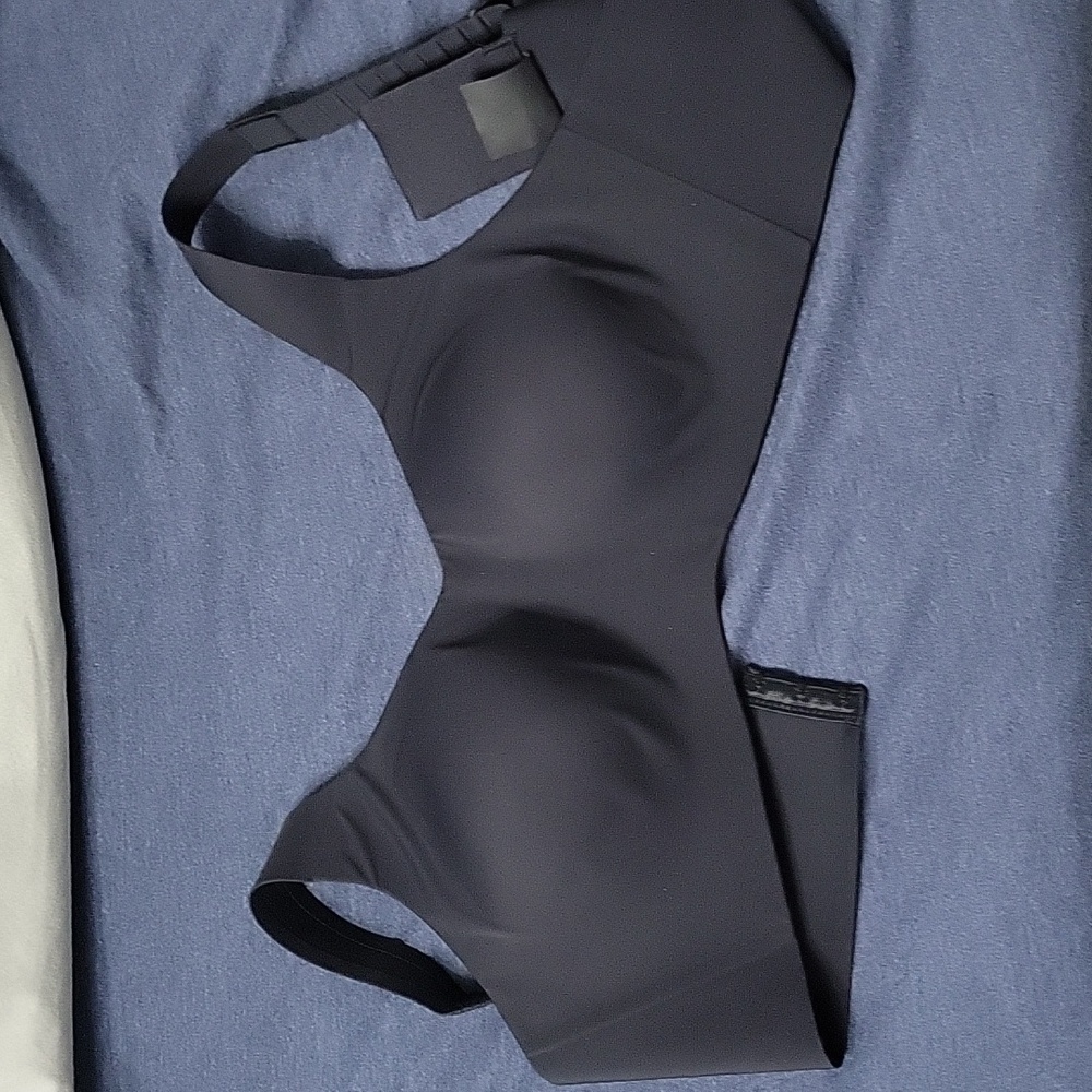 knix Seamless Black Molded Cup Wireless Bra
